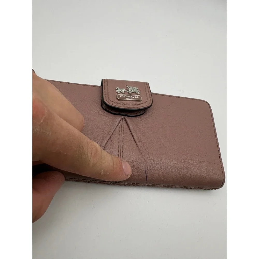 Vintage Coach Mauve Leather Checkbook Wallet Pleated Pink Silver Carriage Logo